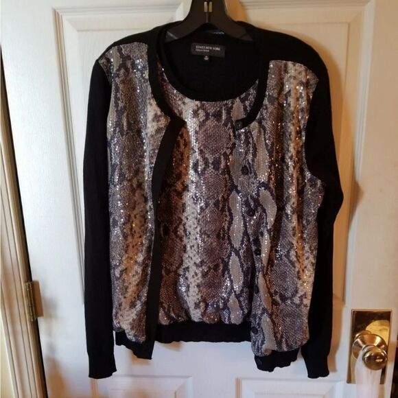 BEATIFUL MATCHING SNAKESKIN SEQUIN SWEATER SET - Picture 1 of 6
